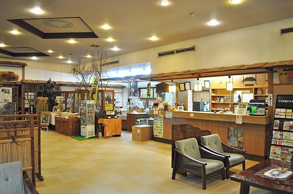 Kiyotsukan Hotel Tokamachi Exterior photo